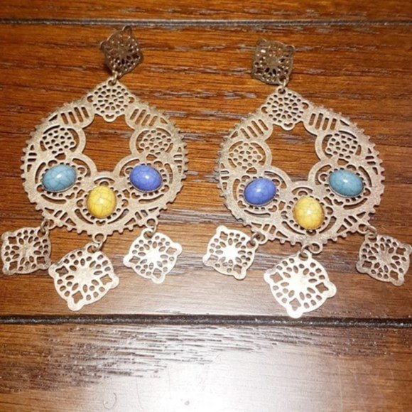 Jewelry - Tri color Earrings